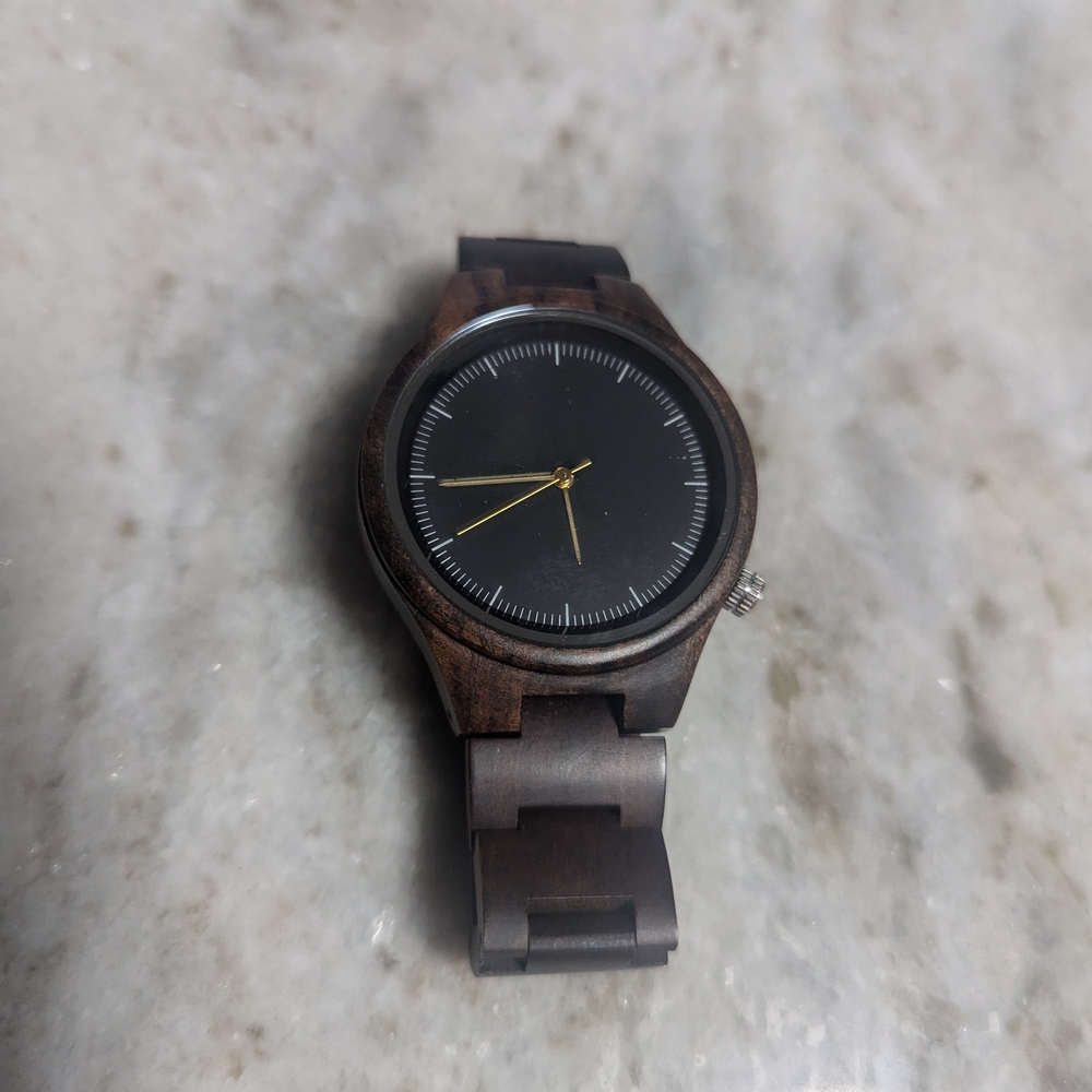 Women’s wooden style watch